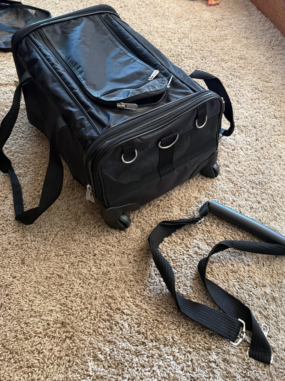 NWOT Black Rolling Pet Carrier with Removable Shoulder Strap